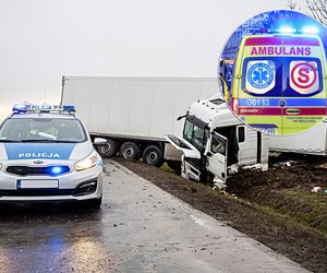 Potężne zderzenie dwóch tirów! Jeden z kierowców nie żyje. Nocny wypadek na S8