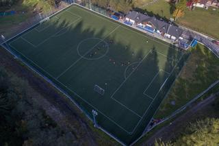 Najwyżej położone boisko w Polsce leży w Małopolsce. Widoki są niesamowite 