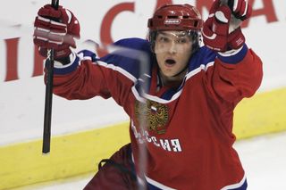 Alexander Ovechkin został najlepszym strzelcem w historii NHL. Potrzebujemy galerię zdjęć z celebracji, która miała miejsce w USA