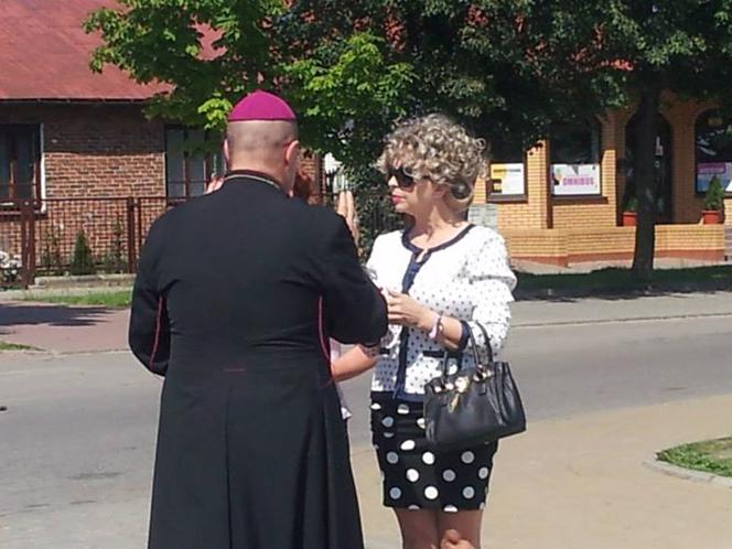 Ranczo 9 sezon za kulisami. Halina (Violetta Arlak), proboszcz/ ksiądz (Cezary Żak)