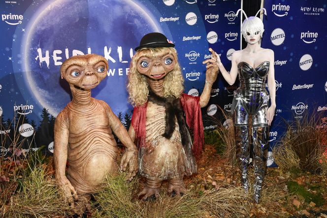 Oto przebrania gwiazd na Halloween! Ona przebrała się bez ubrań! a Heidi Klum za E.T.