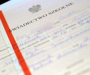 Chaos ze świadectwami szkolnymi!