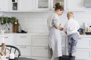 Białe meble kuchenne