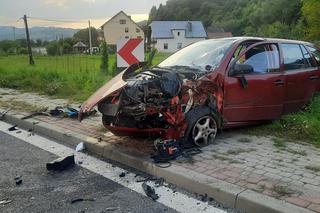 Makabryczny wypadek w Kadczy. Siedem osób poszkodowanych