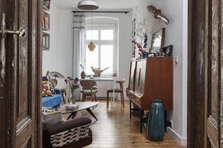 jak zaaranżować wąski pokój