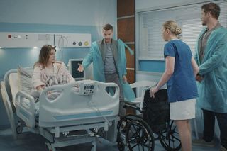 M jak miłość, odcinek 1878: Marcin (Mikołaj Roznerski), Paweł (Rafał Mroczek), Franka (Dominika Kachlik)