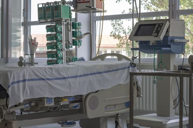 Czy chory na COVID-19 może odmówić hospitalizacji?