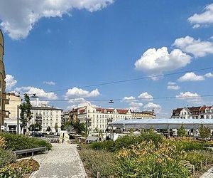 2. Rynek Łazarski 