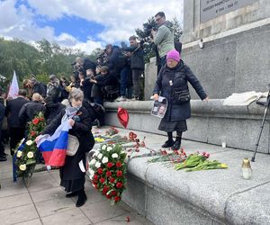 Protest na Cmentarzu Mauzoleum Żołnierzy Radzieckich w Warszawie (9.05.2025)
