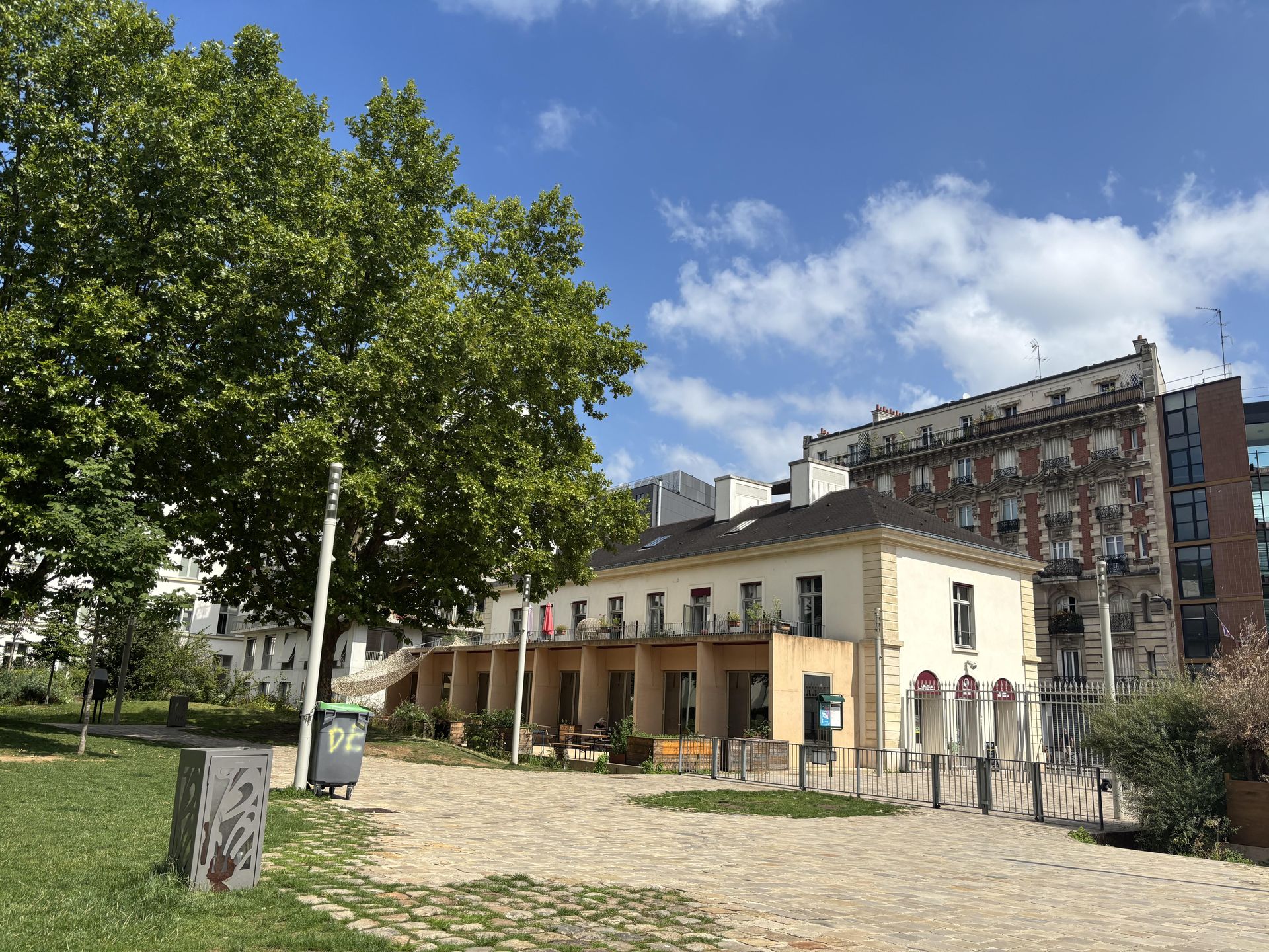 Caserne de Reuilly, Paryż
