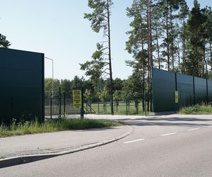 To gehenna!. Mieszkańcy domków jednorodzinnych żyją obok wojskowej strzelnicy