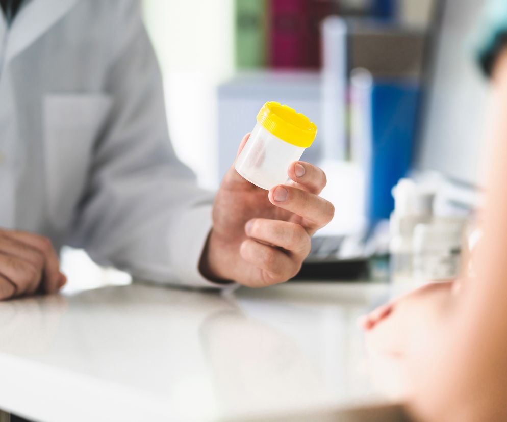 Mocz w 96% składa się z wody, reszta to mocznik, sole mineralne i barwniki żółciowe.