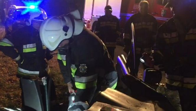 Karolina, Klaudia i Julia roztrzaskały się na drzewie. Młode piłkarki zginęły na miejscu