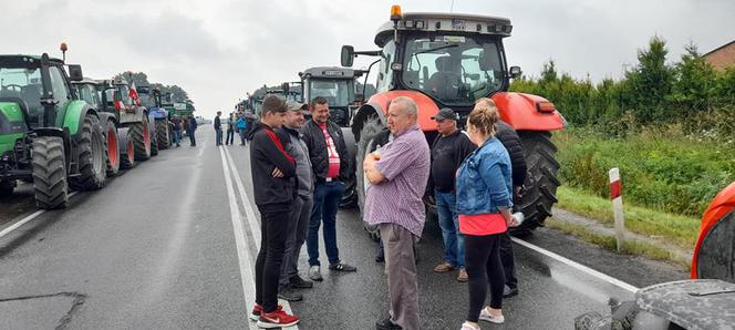 Protest rolników 4 sierpnia. Agrounia: blokada DK 12 w Łódzkiem potrwa dwa dni!