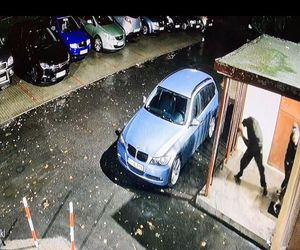 Zatrzymano sprawcę seryjnych napadów na kobiety na Bałutach. Ale czy działał sam?