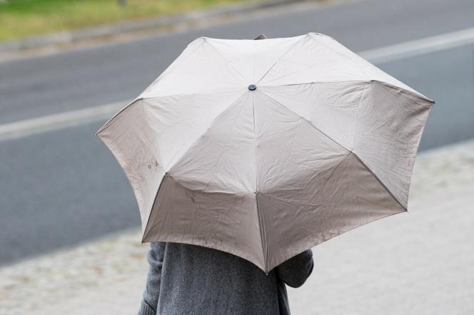 Deszcz, parasol