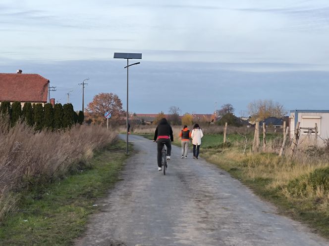 Nowe lampy na Antonińskiej