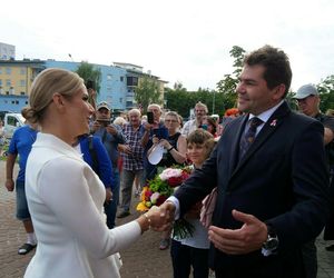 Marta Nawrocka śpiewała i gotowała z seniorami w Stalowej Woli
