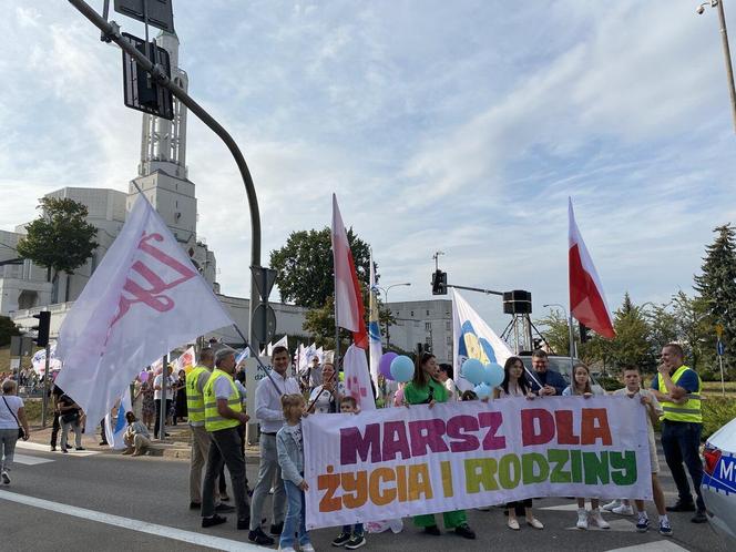 13. Marsz dla Życia i Rodziny zgromadził tłumy na ulicach Białegostoku [ZDJĘCIA]