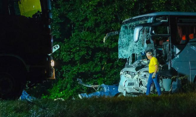 Wypadek w Kleszczowie: Jak doszło do zderzenia? 