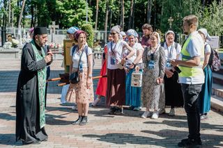 Pątnicy zmierzają „Prawosławnej Częstochowy” w małej wsi w woj. lubelskim