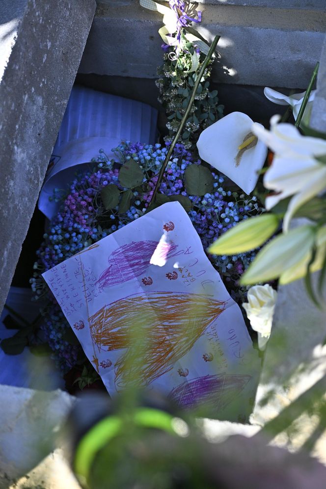 Tomasz Jakubiak - te przedmioty znalazły się w jego grobie