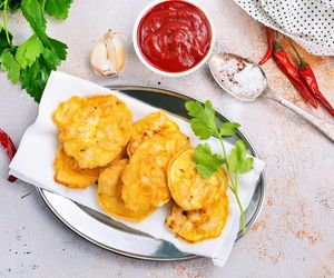 Te pyszne kotlety robię na obiad raz w tygodniu. Wystarczy jedna pierś kurczaka i kilka dodatków 