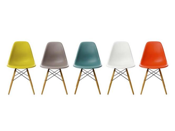 Krzesła Eames Plastic Chair