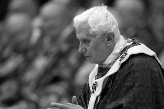  Abp  Gänswein: Benedykt XVI nie był papieskim aktorem