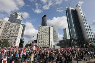 Ruszył Marsz Miliona Serc! Ogromne tłumy Polaków na ulicach Warszawy [ZDJĘCIA]