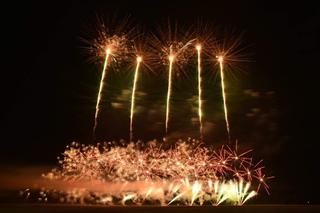 Katowice: Akrobacje lotnicze i widowiskowe pokazy pirotechniczne! Za nami pierwsza edycja Fajery