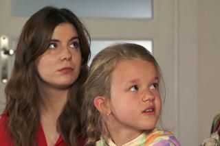 Barwy szczęścia odc. 2789. Agata (Natalia Zambrzycka), Marysia (Nina Szumowska)