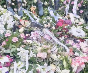 Kayah pożegnała mamę