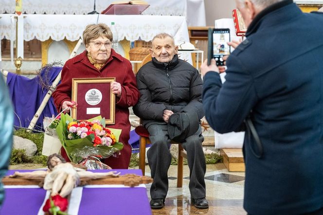 106 lat pani Genowefy! Niezwykła jubilatka świętowała urodziny