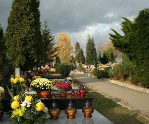 Lokalizator grobów na krakowskich cmentarzach. Jak działa?