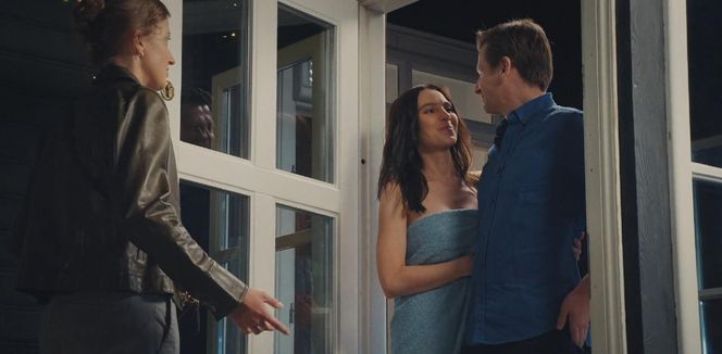 M jak miłość odc. 1873. Natalka (Dominika Suchecka), Adam Karski (Patryk Szwichtenberg), Paula (Marcelina Kieres)