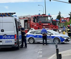 Przeleciał kilkadziesiąt metrów. W stanie krytycznym trafił do szpitala. Przerażające okoliczności potrącenia na Targówku