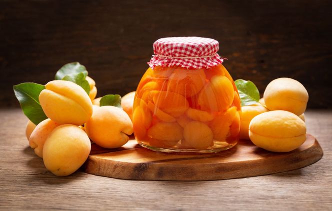  Prosty przepis na morele w syropie - lepsze niż z puszki