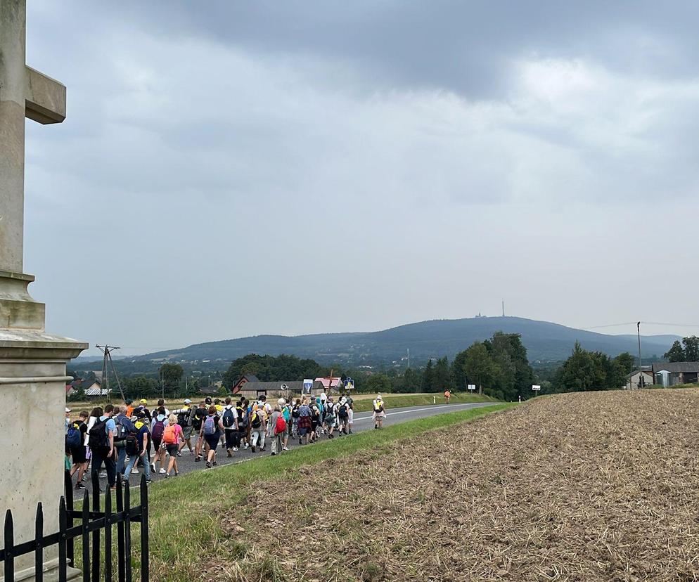 Lubelscy pielgrzymi w drodze na Święty Krzyż