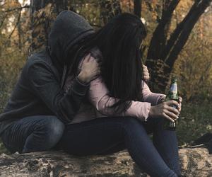 Iława: Kompletnie pijani rodzice opiekowali się dwulatkiem