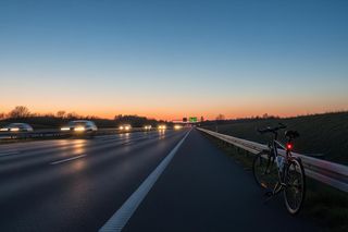 13-latek na S7. Co skłoniło go do ryzykownej podróży?