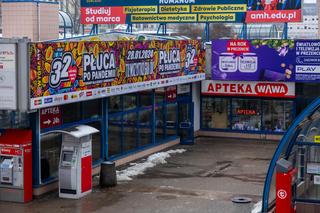 Tzw. patelnia przed wejściem do metra Centrum