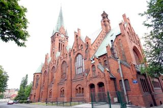 To najwyższe budowle w Bydgoszczy i powiecie bydgoskim. Na liście są nie tylko kościoły i wieżowce! 