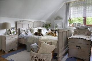 Wyjątkowy mazurski dom Moniki i Dagmary – sypialnia dla zakochanych