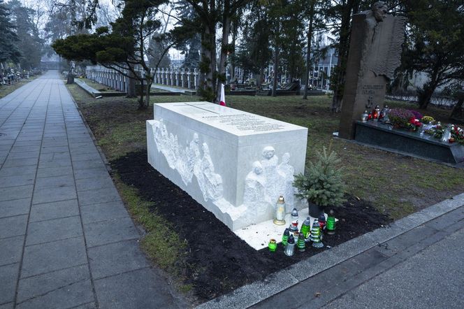 Matka Morawieckiego spocznie we Wrocławiu, jej mąż ma grób w Warszawie 