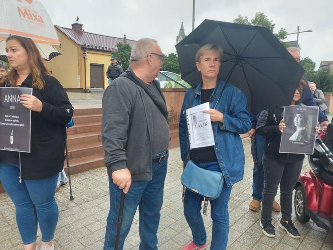 Protest pod hasłem "Ani jednej więcej" Starachowice 14.06.2023