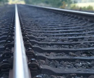 Mężczyzna zginął pod kołami pociągu. Poważne utrudnienia na linii Poznań-Szczecin
