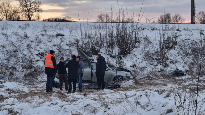 Wypadek na przejeździe kolejowym pod Łeknem