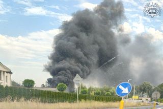 Potężny pożar w Żorach. Seria wybuchów butli gazowych i ewakuacja mieszkańców. Zatrzymano jedną osobę
