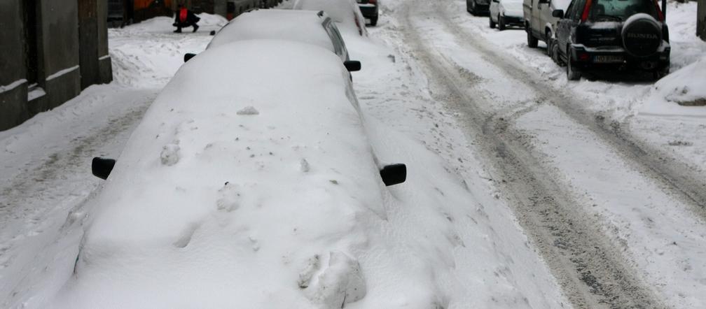 Zima nie odpuszcza! Synie śnieg, wraca mróz